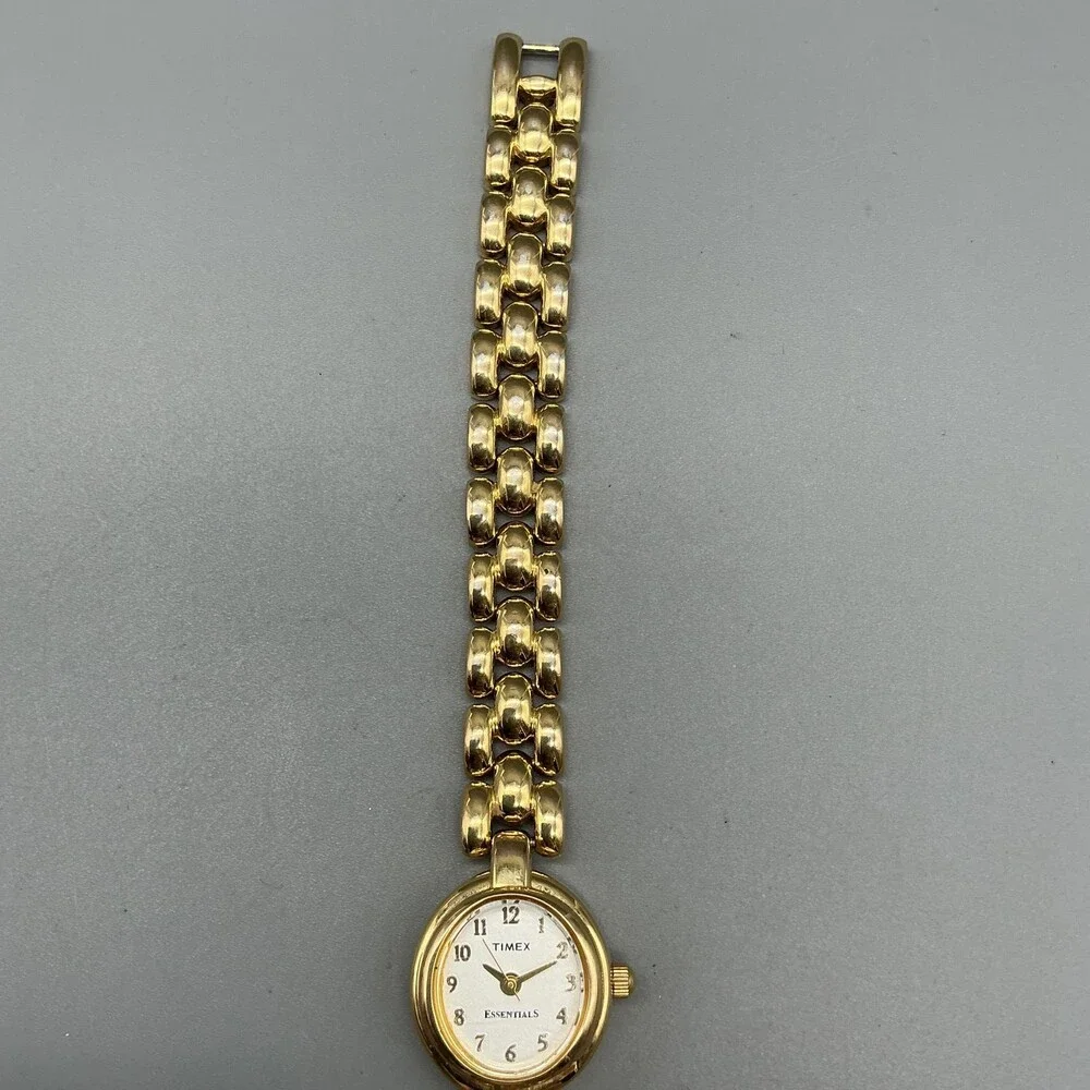 Timex Essentials Women Watch 18mm Gold Tone Bracelet New Battery 7.25